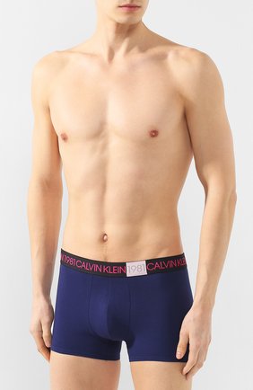 Мужские хлопковые боксеры CALVIN KLEIN темно-синего цвета по цене 3825 руб., арт. NB2050A | Фото 2 Мужские хлопковые боксеры CALVIN KLEIN темно-синего цвета, арт. NB2050A | Фото 2