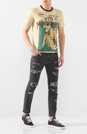 Мужская хлопковая футболка DOLCE & GABBANA бежевого цвета по цене 34950 руб., арт. G8KBAT/FI7VH | Фото 2 Мужская хлопковая футболка DOLCE & GABBANA бежевого цвета, арт. G8KBAT/FI7VH | Фото 2