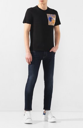 Мужские джинсы DOLCE & GABBANA синего цвета по цене 52600 руб., арт. GY07LZ/G8BY4 | Фото 2 Мужские джинсы DOLCE & GABBANA синего цвета, арт. GY07LZ/G8BY4 | Фото 2