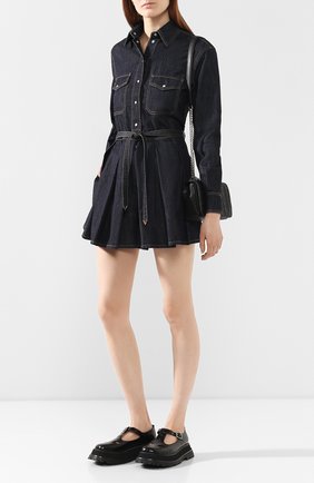 Женский джинсовый комбинезон VALENTINO синего цвета по цене 105500 руб., арт. TB3DA01H55F | Фото 2 Женский джинсовый комбинезон VALENTINO синего цвета, арт. TB3DA01H55F | Фото 2