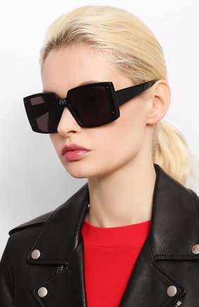 Женские солнцезащитные очки BALENCIAGA черного цвета по цене 31700 руб., арт. 609371/T0003 | Фото 2 Женские солнцезащитные очки BALENCIAGA черного цвета, арт. 609371/T0003 | Фото 2