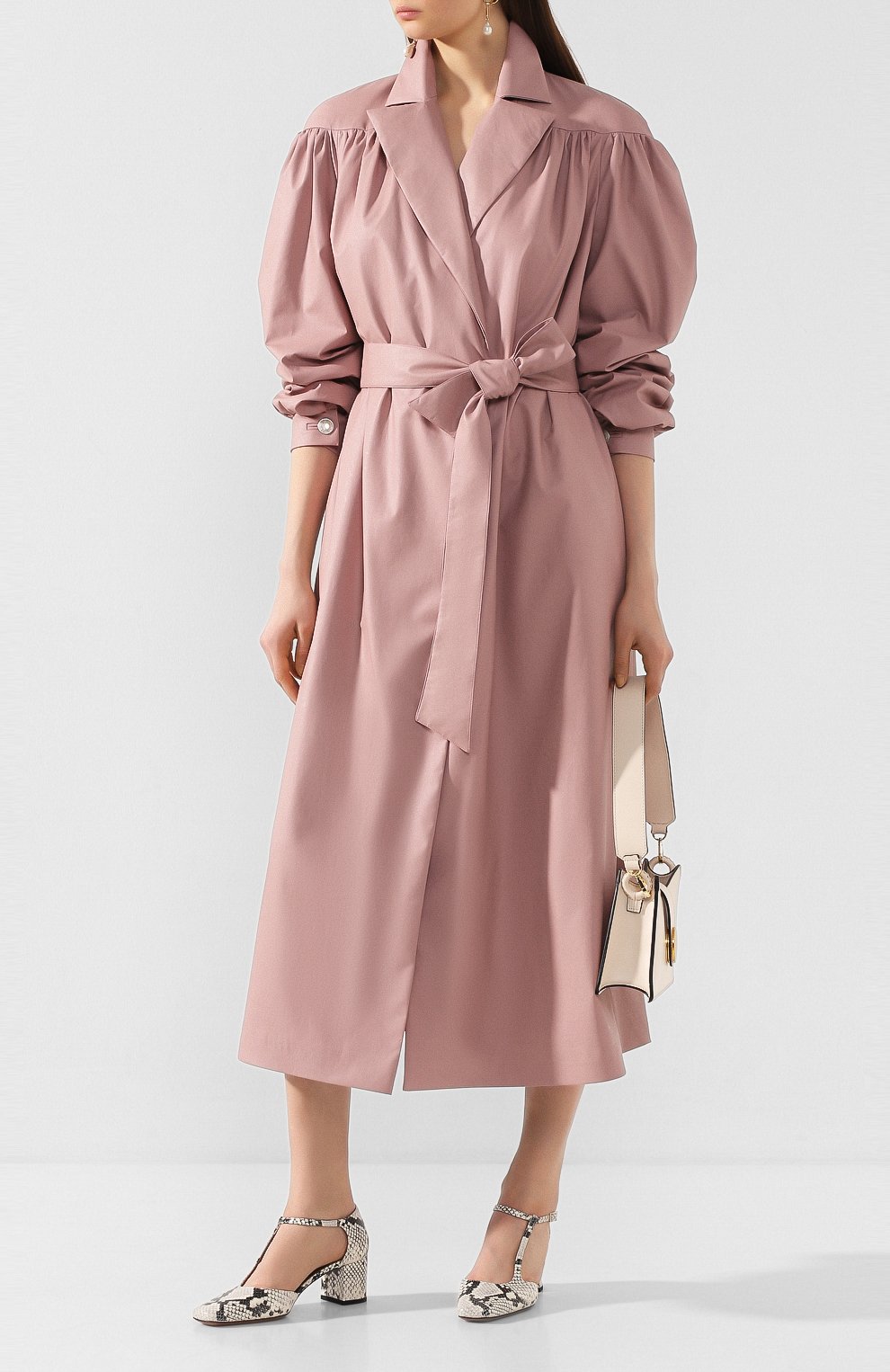 Женское пальто с поясом LESYANEBO розового цвета, арт. SS20/H-258A | Фото 2 (Рукава: Длинные; Материал внешний: Синтетический материал; Длина (верхняя одежда): Длинные; 1-2-бортные: Однобортные)