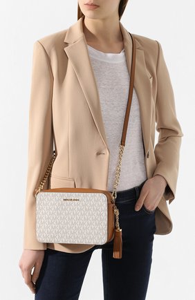 Женская сумка jet set medium MICHAEL MICHAEL KORS кремвого цвета по цене 18700 руб., арт. 32F8GF5M2B | Фото 2 Женская сумка jet set medium MICHAEL MICHAEL KORS кремвого цвета, арт. 32F8GF5M2B | Фото 2
