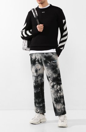 Мужской хлопковый свитер OFF-WHITE черного цвета по цене 37600 руб., арт. 0MHE023S20G730221006 | Фото 2 Мужской хлопковый свитер OFF-WHITE черного цвета, арт. 0MHE023S20G730221006 | Фото 2