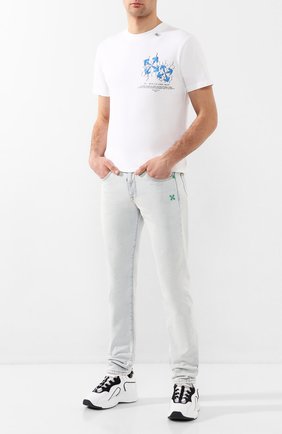 Мужские джинсы OFF-WHITE светло-голубого цвета по цене 41050 руб., арт. 0MYA011S203860247144 | Фото 2 Мужские джинсы OFF-WHITE светло-голубого цвета, арт. 0MYA011S203860247144 | Фото 2