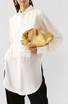 Женский клатч pouch BOTTEGA VENETA золотого цвета по цене 182500 руб., арт. 618128/VCQ60 | Фото 2 Женский клатч pouch BOTTEGA VENETA золотого цвета, арт. 618128/VCQ60 | Фото 2