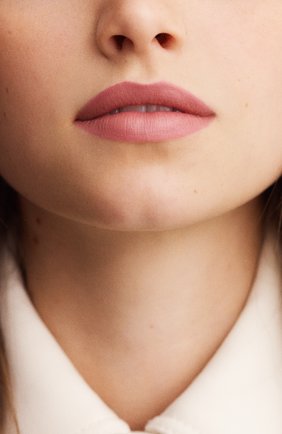 Женская матовая губная помада rouge hermès, beige naturel HERMÈS бесцветного цвета по цене 4770 руб., арт. 60001MV011H | Фото 7 Женская матовая губная помада rouge hermès, beige naturel HERMÈS бесцветного цвета, арт. 60001MV011H | Фото 7