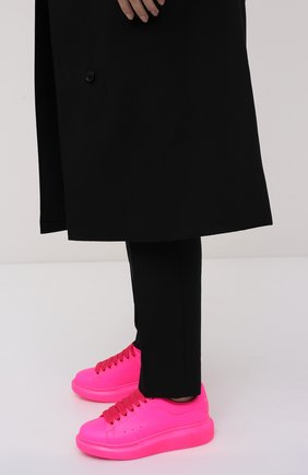 Женские кожаные кеды ALEXANDER MCQUEEN розового цвета по цене 288500 тенге, арт. 558943/W4LY1 | Фото 2 Женские кожаные кеды ALEXANDER MCQUEEN розового цвета, арт. 558943/W4LY1 | Фото 2 (Материал внутренний: Натуральная кожа; Подошва: Платформа; Материал внешний: Кожа; Материал утеплителя: Без утеплителя; Длина стельки: 25,5, 23,3, 23,6, 23,9, 24,3, 24,6, 24,9, 25,3, 25,6, 25,9, 26,3, 26,6, 26,9, 27,3, 22,9; Стили: Гранж)