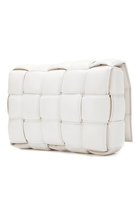 Женская сумка padded cassette BOTTEGA VENETA белого цвета по цене 199500 руб., арт. 591970/VCQR1 | Фото 3 Женская сумка padded cassette BOTTEGA VENETA белого цвета, арт. 591970/VCQR1 | Фото 3