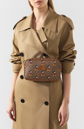 Женская поясная сумка disney x gucci GUCCI коричневого цвета по цене 81800 руб., арт. 602695/HWUBM | Фото 2 Женская поясная сумка disney x gucci GUCCI коричневого цвета, арт. 602695/HWUBM | Фото 2