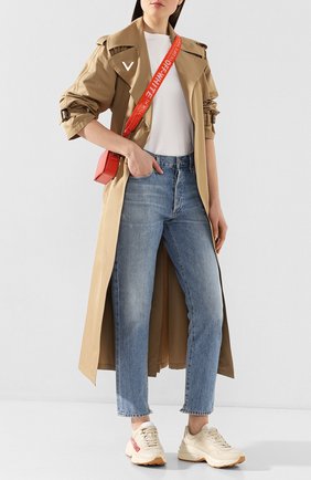 Женские кожаные кроссовки rhyton GUCCI кремвого цвета по цене 65550 руб., арт. 602046/DRW00 | Фото 2 Женские кожаные кроссовки rhyton GUCCI кремвого цвета, арт. 602046/DRW00 | Фото 2