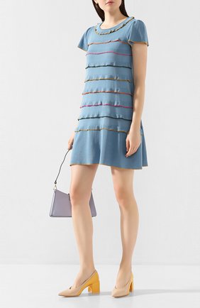 Женское хлопковое платье REDVALENTINO голубого цвета по цене 59950 руб., арт. TR0KDB58/532 | Фото 2 Женское хлопковое платье REDVALENTINO голубого цвета, арт. TR0KDB58/532 | Фото 2 (Рукава: Короткие; Материал внешний: Хлопок; Материал подклада: Синтетический материал; Длина Ж (юбки, платья, шорты): Мини; Случай: Повседневный; Статус проверки: Проверена категория; Женское Кросс-КТ: Платье-одежда)