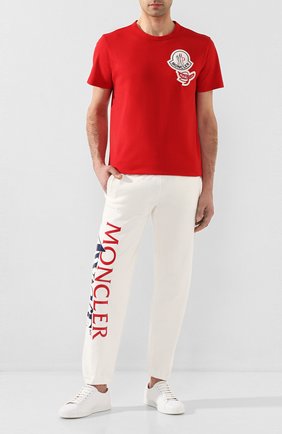 Мужской хлопковые джоггеры 2 moncler 1952 MONCLER GENIUS белого цвета по цене 33100 руб., арт. F1-092-8H700-10-V8139 | Фото 2 Мужской хлопковые джоггеры 2 moncler 1952 MONCLER GENIUS белого цвета, арт. F1-092-8H700-10-V8139 | Фото 2