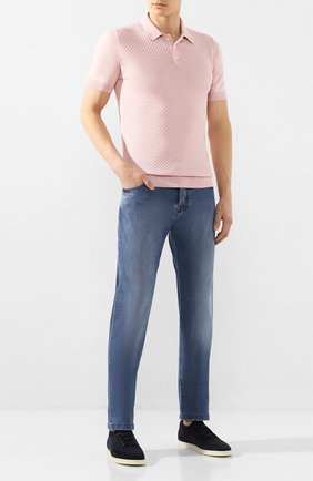 Мужские джинсы KITON голубого цвета по цене 129500 руб., арт. UPNJS/J07S33 | Фото 2 Мужские джинсы KITON голубого цвета, арт. UPNJS/J07S33 | Фото 2 (Материал внешний: Хлопок, Деним; Длина (брюки, джинсы): Стандартные; Силуэт М (брюки): Прямые; Кросс-КТ: Деним; Региональные ограничения белый список (Axapta Mercury): RU)