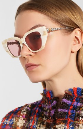 Мужские солнцезащитные очки GUCCI розового цвета по цене 32200 руб., арт. 610397/J0770 | Фото 2 Мужские солнцезащитные очки GUCCI розового цвета, арт. 610397/J0770 | Фото 2
