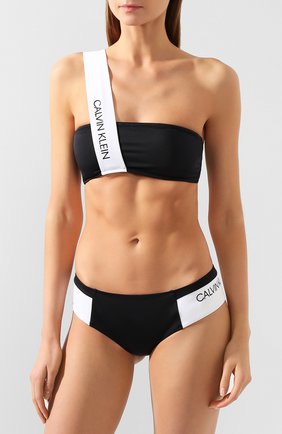 Женский бра-бандо CALVIN KLEIN черного цвета по цене 5690 руб., арт. KW0KW00838 | Фото 2 Женский бра-бандо CALVIN KLEIN черного цвета, арт. KW0KW00838 | Фото 2