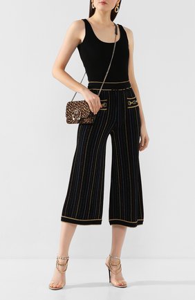 Женские шерстяные кюлоты GUCCI черного цвета по цене 99500 руб., арт. 606002/XKA3T | Фото 2 Женские шерстяные кюлоты GUCCI черного цвета, арт. 606002/XKA3T | Фото 2