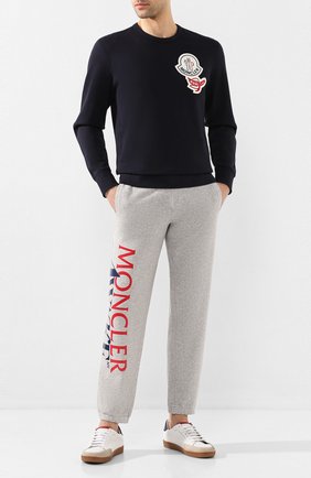 Мужской хлопковые джоггеры 2 moncler 1952 MONCLER GENIUS серого цвета по цене 33100 руб., арт. F1-092-8H700-10-V8139 | Фото 2 Мужской хлопковые джоггеры 2 moncler 1952 MONCLER GENIUS серого цвета, арт. F1-092-8H700-10-V8139 | Фото 2