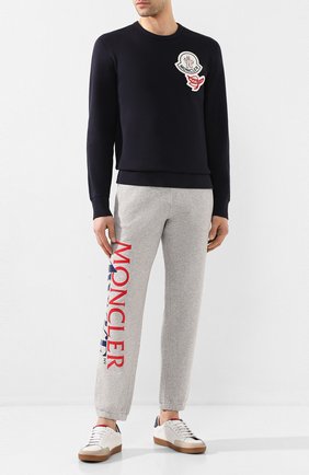 Мужской хлопковый свитшот 2 moncler 1952 MONCLER GENIUS темно-синего цвета по цене 29400 руб., арт. F1-092-8G707-00-V8140 | Фото 2 Мужской хлопковый свитшот 2 moncler 1952 MONCLER GENIUS темно-синего цвета, арт. F1-092-8G707-00-V8140 | Фото 2