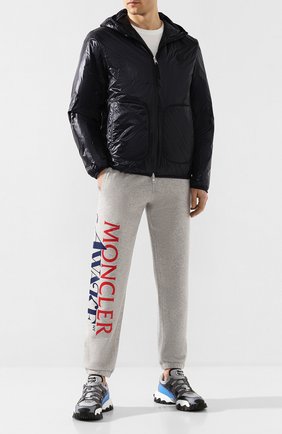 Мужская пуховая куртка 2 moncler 1952 MONCLER GENIUS темно-синего цвета по цене 83400 руб., арт. F1-092-1A508-00-53029 | Фото 2 Мужская пуховая куртка 2 moncler 1952 MONCLER GENIUS темно-синего цвета, арт. F1-092-1A508-00-53029 | Фото 2