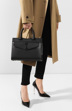 Женская сумка uptown medium SAINT LAURENT черного цвета по цене 151500 руб., арт. 557653/1KA0U | Фото 2 Женская сумка uptown medium SAINT LAURENT черного цвета, арт. 557653/1KA0U | Фото 2