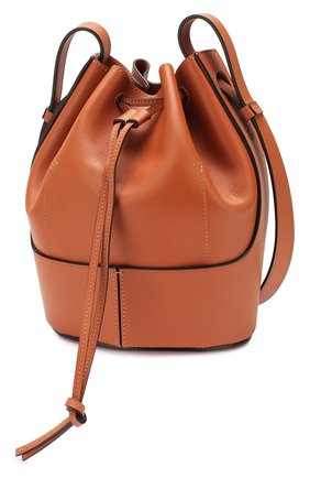 Женская сумка balloon small LOEWE светло-коричневого цвета, арт. 326.75AC31 | Фото 3 (Сумки-технические: Сумки через плечо; Материал: Натуральная кожа; Ремень/цепочка: На ремешке; Размер: small)
