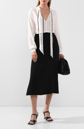 Женская шелковая блузка GIVENCHY белого цвета по цене 99500 руб., арт. BW60FG12EH | Фото 2 Женская шелковая блузка GIVENCHY белого цвета, арт. BW60FG12EH | Фото 2