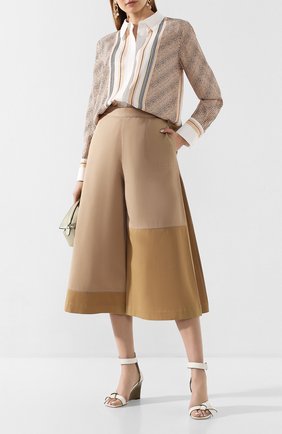 Женские хлопковые кюлоты LOEWE бежевого цвета по цене 59950 руб., арт. S2102210FA | Фото 2 Женские хлопковые кюлоты LOEWE бежевого цвета, арт. S2102210FA | Фото 2