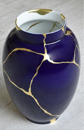 Ваза kintsugi BERNARDAUD синего цвета по цене 2290000 руб., арт. 1834/22985 | Фото 2 Ваза kintsugi BERNARDAUD синего цвета, арт. 1834/22985 | Фото 2 (Ограничения доставки: fragile-2)