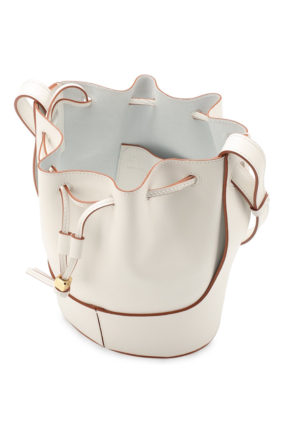 Женская сумка balloon small LOEWE белого цвета по цене 165500 руб., арт. 326.75AC31 | Фото 4 Женская сумка balloon small LOEWE белого цвета, арт. 326.75AC31 | Фото 4 (Сумки-технические: Сумки через плечо; Материал: Натуральная кожа; Ремень/цепочка: На ремешке; Размер: small)