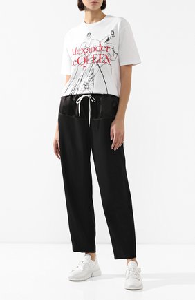 Женская хлопковая футболка ALEXANDER MCQUEEN белого цвета по цене 21200 руб., арт. 620650/QZABD | Фото 2 Женская хлопковая футболка ALEXANDER MCQUEEN белого цвета, арт. 620650/QZABD | Фото 2