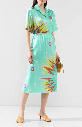 Женская шелковая рубашка POUSTOVIT зеленого цвета по цене 32570 руб., арт. ss20P-4213 | Фото 2 Женская шелковая рубашка POUSTOVIT зеленого цвета, арт. ss20P-4213 | Фото 2