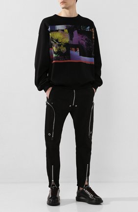 Мужские кожаные кеды ALEXANDER MCQUEEN черного цвета по цене 47100 руб., арт. 604248/WHRWA | Фото 2 Мужские кожаные кеды ALEXANDER MCQUEEN черного цвета, арт. 604248/WHRWA | Фото 2