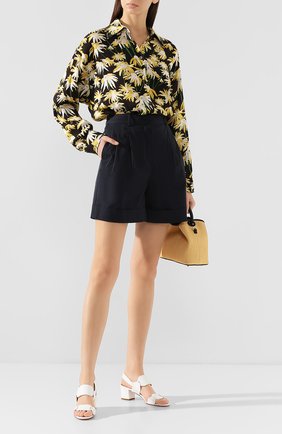 Женские кожаные босоножки SANTONI белого цвета по цене 41600 руб., арт. WHTH58734HI2TLGAI70 | Фото 2 Женские кожаные босоножки SANTONI белого цвета, арт. WHTH58734HI2TLGAI70 | Фото 2