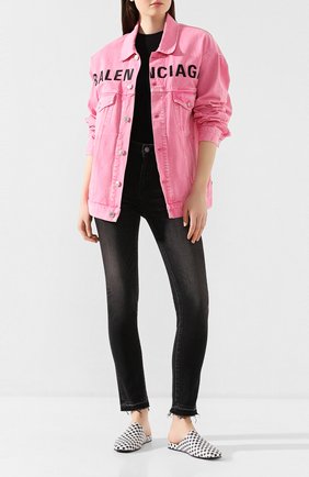 Женские кожаные сабо cosy BALENCIAGA черно-белого цвета по цене 47550 руб., арт. 597344/WAWN6 | Фото 2 Женские кожаные сабо cosy BALENCIAGA черно-белого цвета, арт. 597344/WAWN6 | Фото 2