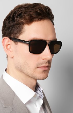 Женские солнцезащитные очки TOM FORD черного цвета по цене 22300 руб., арт. TF780 01J | Фото 2 Женские солнцезащитные очки TOM FORD черного цвета, арт. TF780 01J | Фото 2