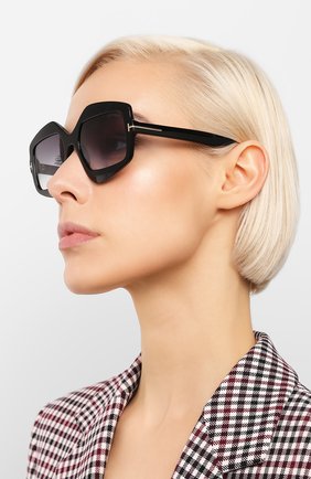 Женские солнцезащитные очки TOM FORD черного цвета по цене 21600 руб., арт. TF789 01B | Фото 2 Женские солнцезащитные очки TOM FORD черного цвета, арт. TF789 01B | Фото 2