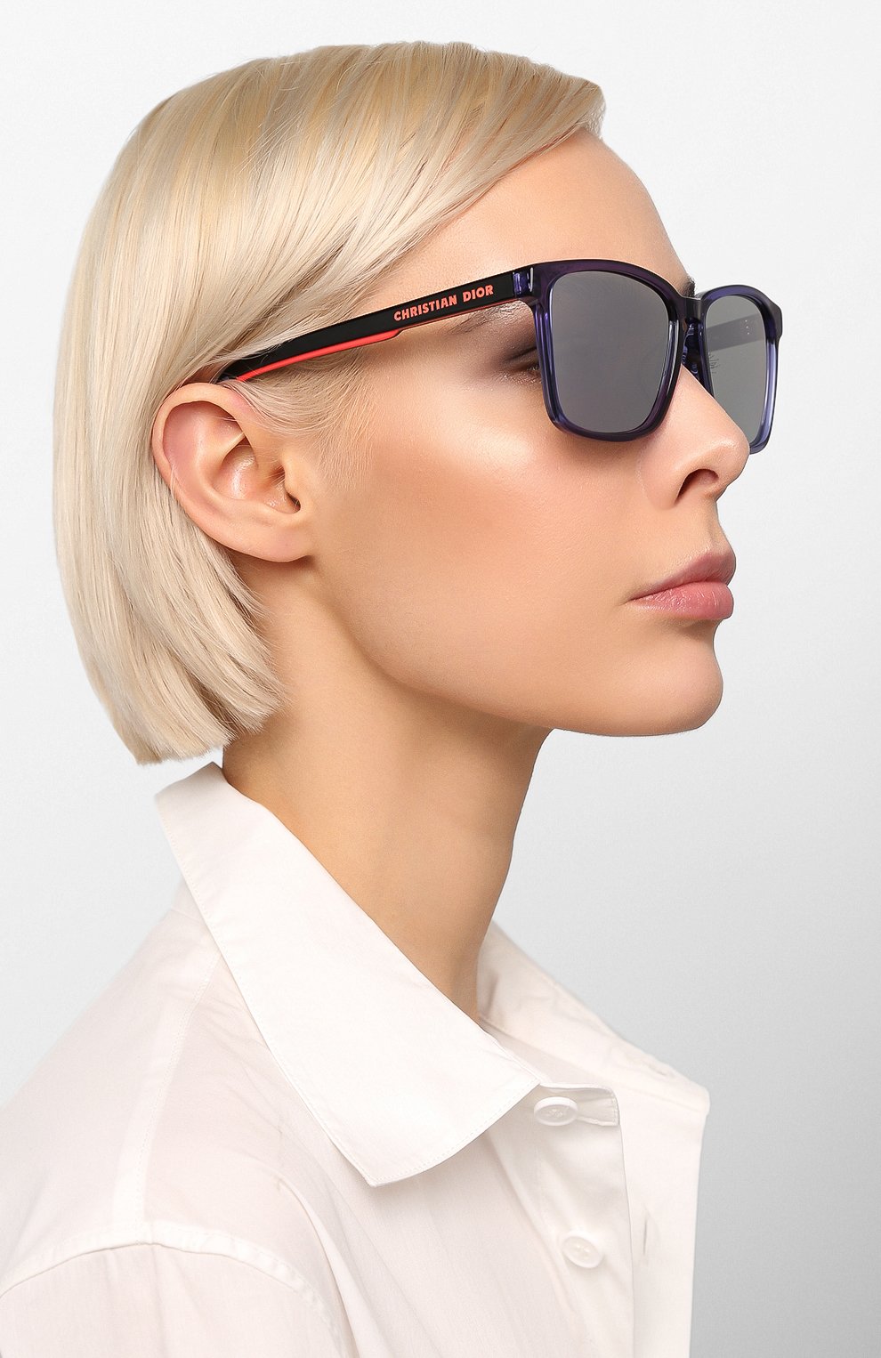 Женские солнцезащитные очки DIOR синего цвета по цене 22350 руб., арт. DI0RB24.2F PJP | Фото 3 Женские солнцезащитные очки DIOR синего цвета, арт. DI0RB24.2F PJP | Фото 3