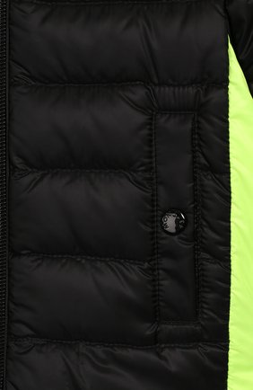 Детского пуховая куртка MONCLER черного цвета по цене 31550 руб., арт. F1-951-1A504-20-53334 | Фото 3 Детского пуховая куртка MONCLER черного цвета, арт. F1-951-1A504-20-53334 | Фото 3