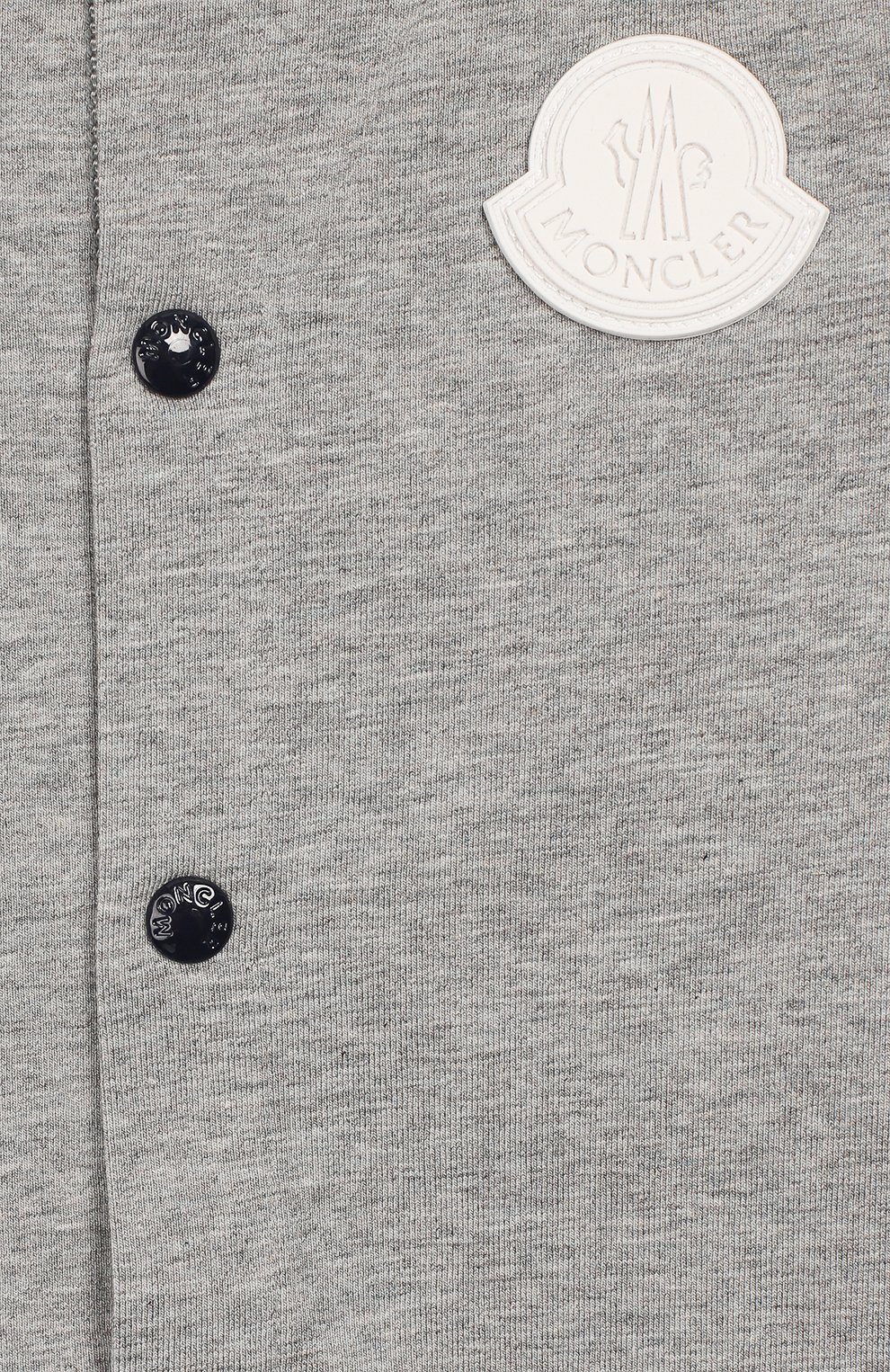 Детское хлопковый комбинезон MONCLER серого цвета по цене 9350 руб., арт. F1-951-8L709-20-8790A | Фото 3 Детское хлопковый комбинезон MONCLER серого цвета, арт. F1-951-8L709-20-8790A | Фото 3