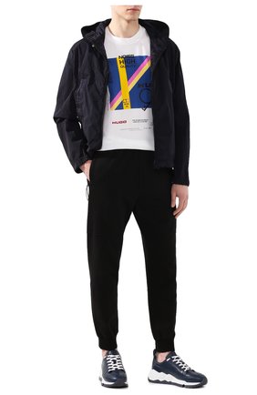 Мужская куртка scie MONCLER темно-синего цвета по цене 89300 руб., арт. F1-091-1A700-60-53705 | Фото 2 Мужская куртка scie MONCLER темно-синего цвета, арт. F1-091-1A700-60-53705 | Фото 2