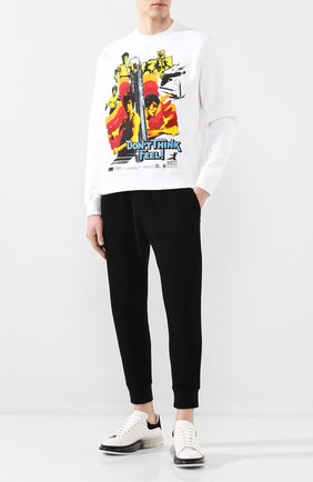 Мужской хлопковый свитшот DSQUARED2 белого цвета по цене 29500 руб., арт. S71GU0362/S25042 | Фото 2 Мужской хлопковый свитшот DSQUARED2 белого цвета, арт. S71GU0362/S25042 | Фото 2