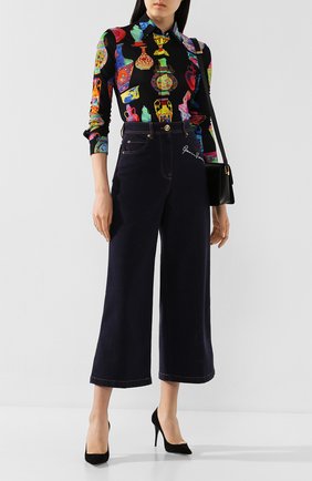Женские джинсы VERSACE темно-синего цвета по цене 39550 руб., арт. A85460/A232843 | Фото 2 Женские джинсы VERSACE темно-синего цвета, арт. A85460/A232843 | Фото 2