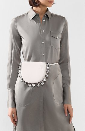 Женская сумка heel knots LOEWE белого цвета по цене 69950 руб., арт. 126.54AV01 | Фото 2 Женская сумка heel knots LOEWE белого цвета, арт. 126.54AV01 | Фото 2