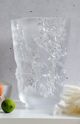 Ваза pivoines big LALIQUE прозрачного цвета по цене 822500 руб., арт. 10708400 | Фото 2 Ваза pivoines big LALIQUE прозрачного цвета, арт. 10708400 | Фото 2 (Ограничения доставки: fragile-2)