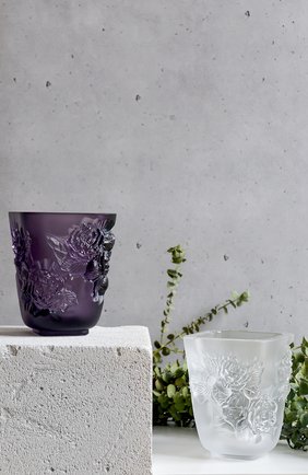 Ваза pivoines small LALIQUE фиолетового цвета по цене 159500 руб., арт. 10708600 | Фото 2 Ваза pivoines small LALIQUE фиолетового цвета, арт. 10708600 | Фото 2 (Ограничения доставки: fragile-2)