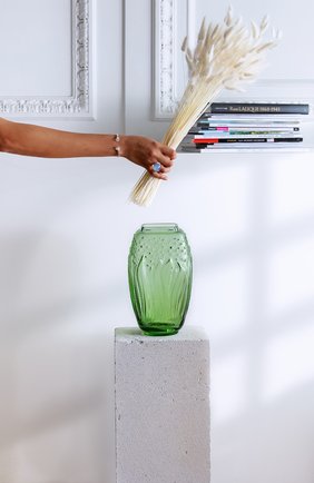 Ваза muguet LALIQUE зеленого цвета по цене 556000 руб., арт. 10709100 | Фото 2 Ваза muguet LALIQUE зеленого цвета, арт. 10709100 | Фото 2 (Ограничения доставки: fragile-2)