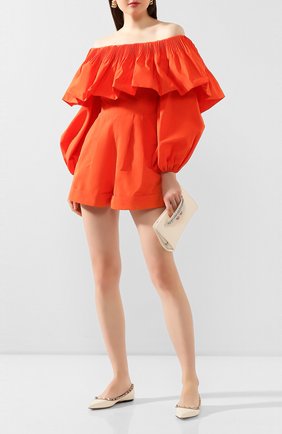 Женские кожаные балетки valentino garavani rockstud VALENTINO белого цвета по цене 41550 руб., арт. TW0S0403/VNW | Фото 2 Женские кожаные балетки valentino garavani rockstud VALENTINO белого цвета, арт. TW0S0403/VNW | Фото 2