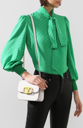 Женская сумка valentino garavani vsling small VALENTINO белого цвета по цене 143000 руб., арт. TW0B0F01/ACY | Фото 2 Женская сумка valentino garavani vsling small VALENTINO белого цвета, арт. TW0B0F01/ACY | Фото 2