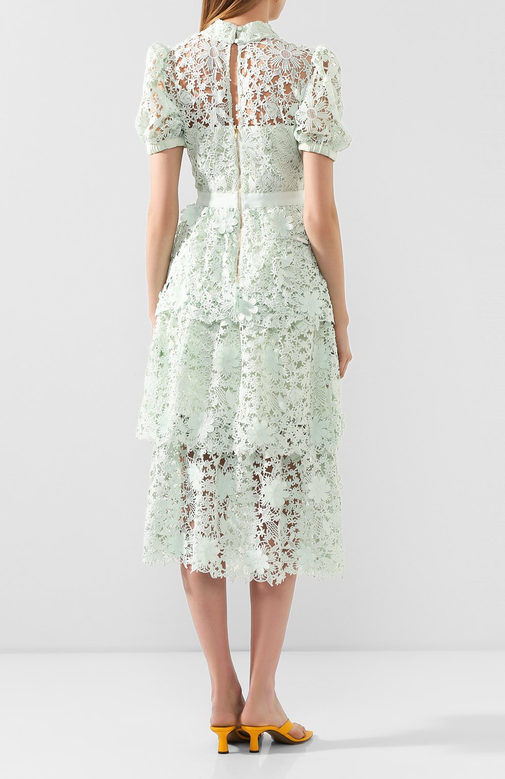 Женское светло-зеленое платье-миди SELF-PORTRAIT — купить за 38400 ...